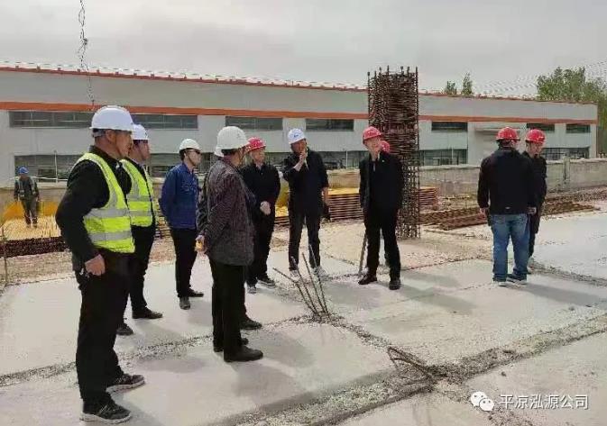 “五一”期間泓源公司對在建項目進(jìn)行檢查(圖2) “五一”期間泓源公司對在建項目進(jìn)行檢查(圖2)