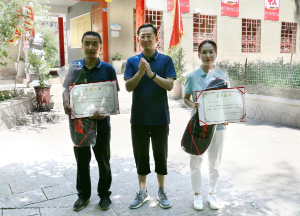 增強(qiáng)團(tuán)隊(duì)合力 展示泓源風(fēng)采 ——泓源公司開展登山比賽活動(圖7) 增強(qiáng)團(tuán)隊(duì)合力 展示泓源風(fēng)采 ——泓源公司開展登山比賽活動(圖7)