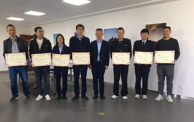 市產(chǎn)投集團(tuán)團(tuán)委舉辦“慶五一、迎五四”球類聯(lián)誼比賽(圖3)